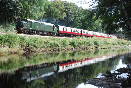 D6737 approaches Hood Bridge